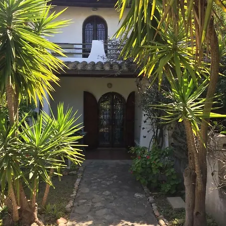 Stella Di Mare 2 度假居 *